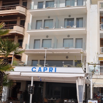 fachada Hotel Capri